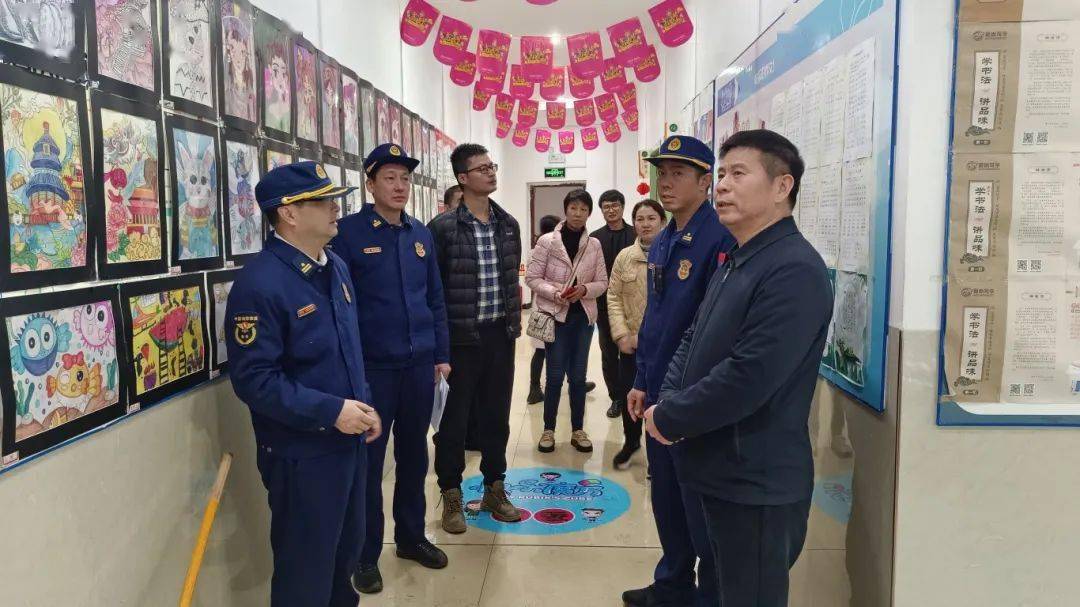 2月2日,桂林市消防救援支队副支队长唐锋与平乐县副县长唐宇民带队