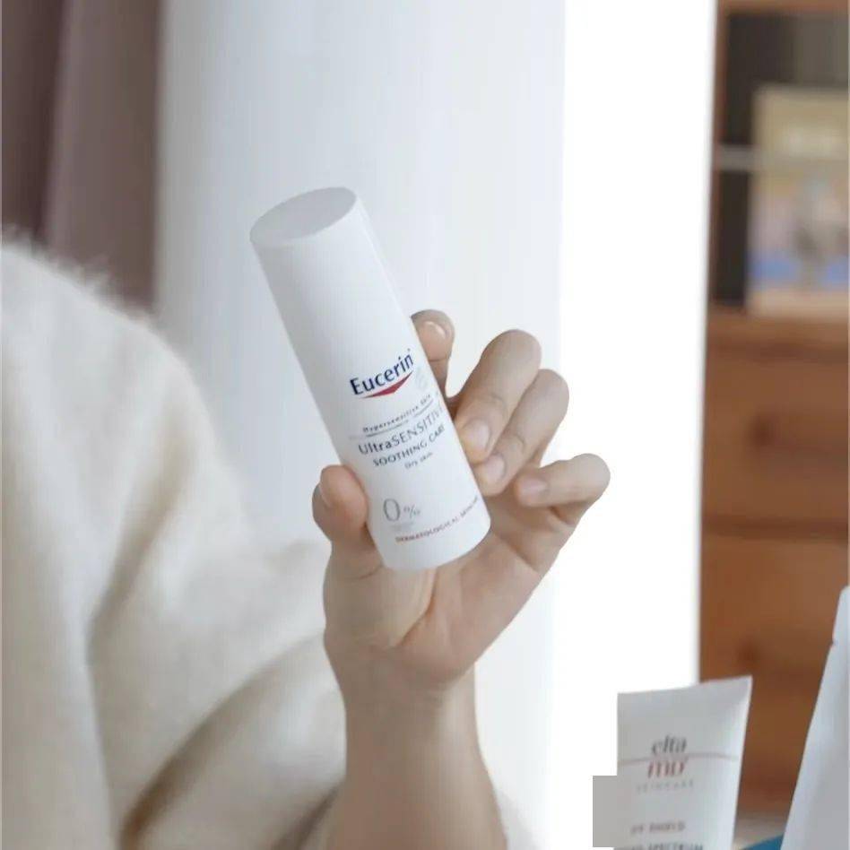 呼吸,哪里需要抹哪里～(干皮无痘姐妹可跳过99芯丝翠苦杏仁酸精华