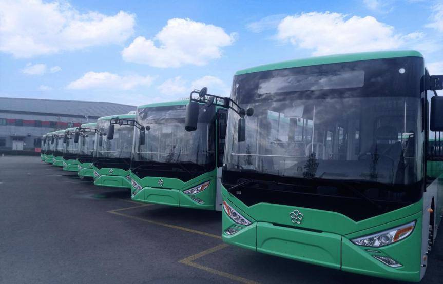 "家校专线"公交开到新津区实验小学,新津第一小学,新津外国语实验学校