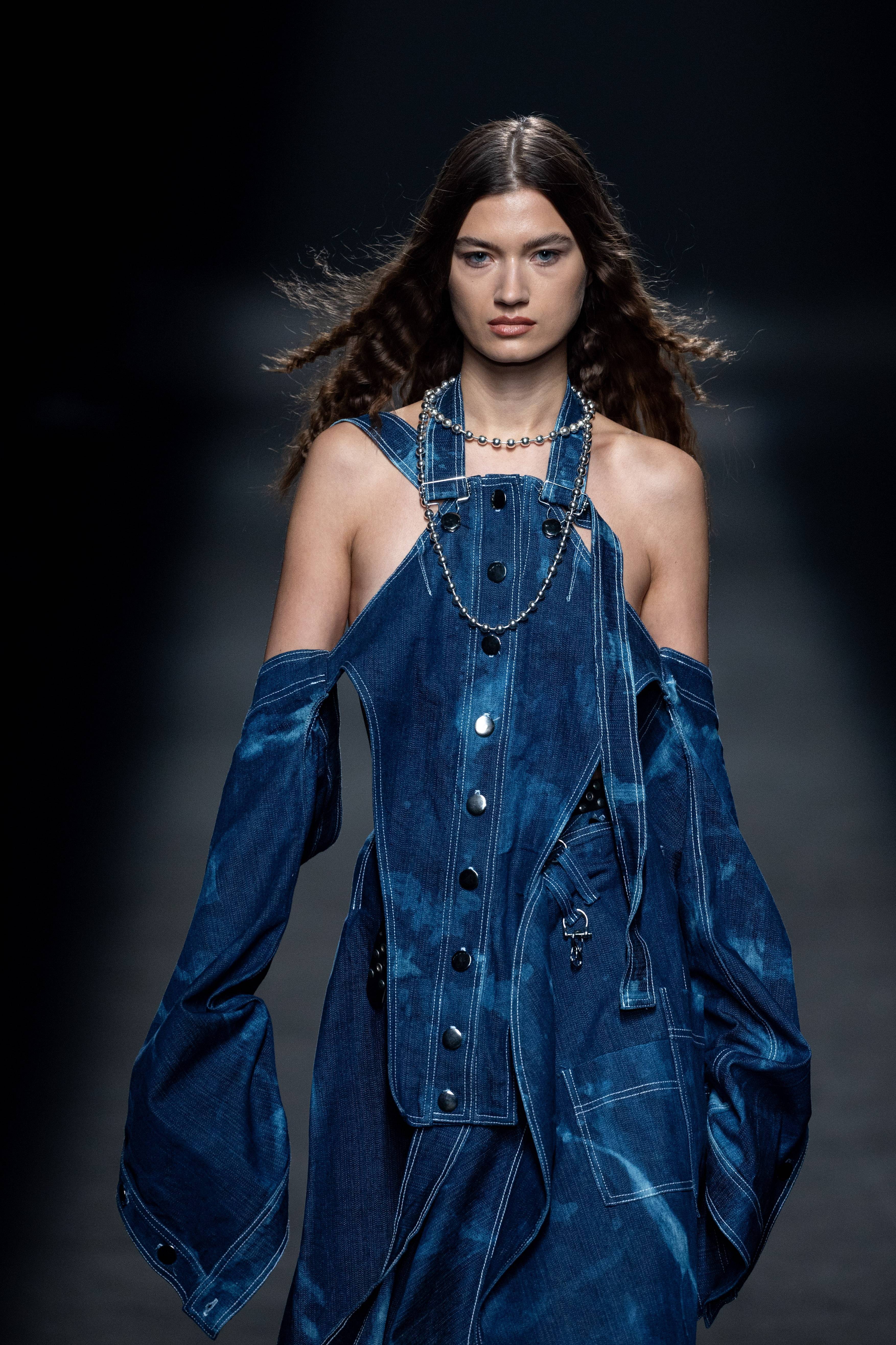 马德里梅赛德斯-奔驰时装周掠影_品牌_西班牙_新华社