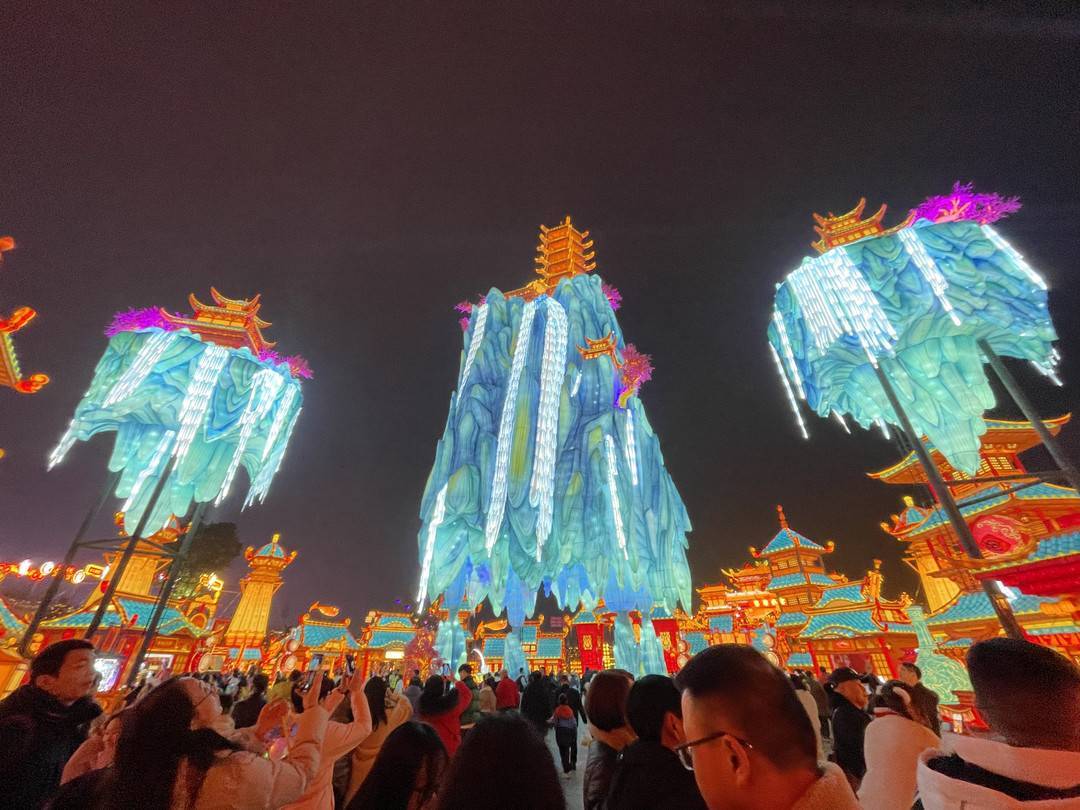 自贡灯会为何能火60年?这届灯会给了一个答案!