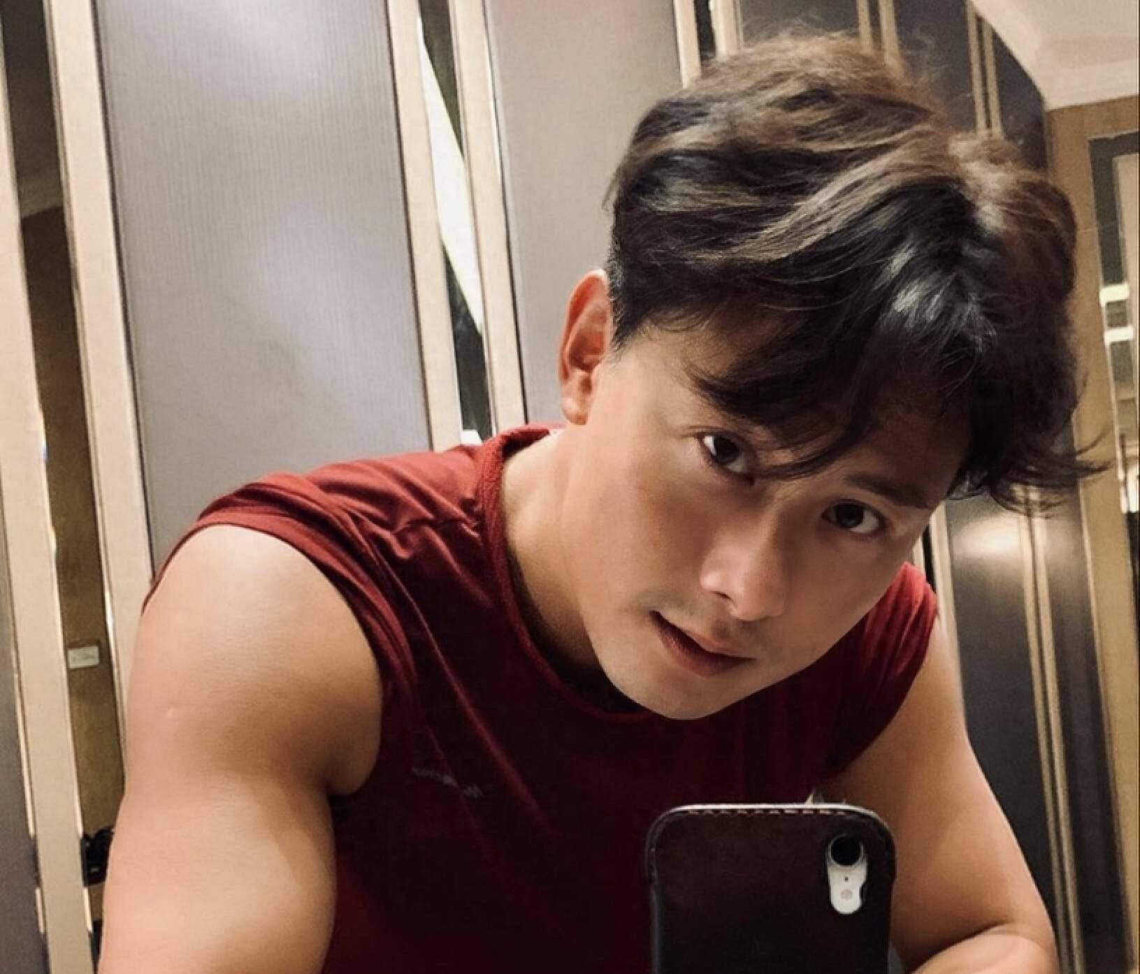 tvb帅气型男杨潮凯晒照报喜,高调宣布初恋妻子怀二胎_江玉仪_女儿