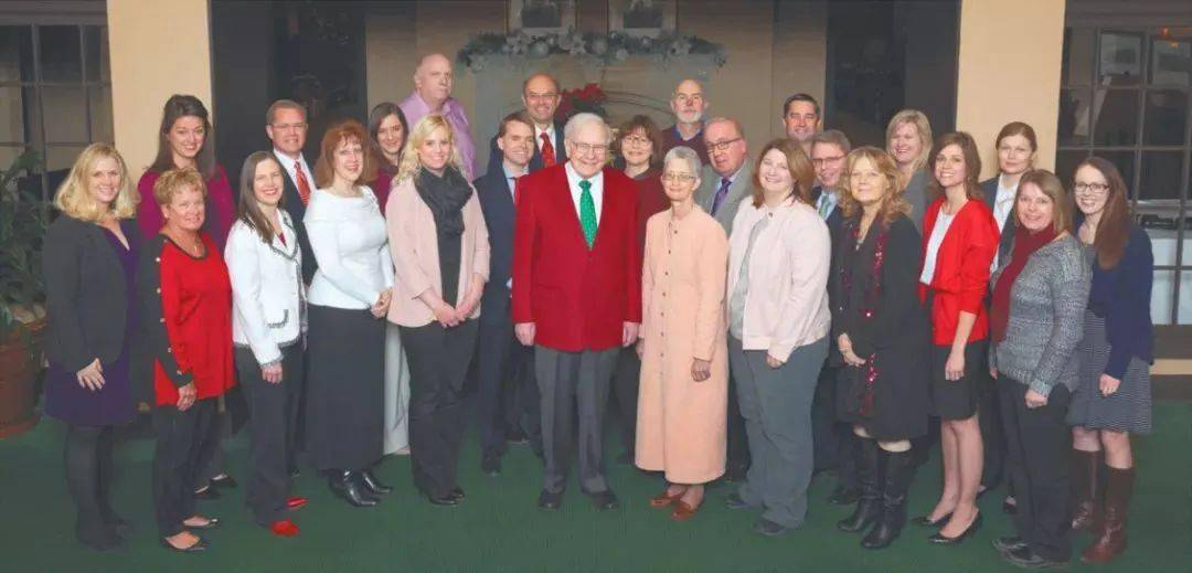 从零到一千亿,终于有人拍出世界首富的隐秘往事_沃伦·巴菲特_美国