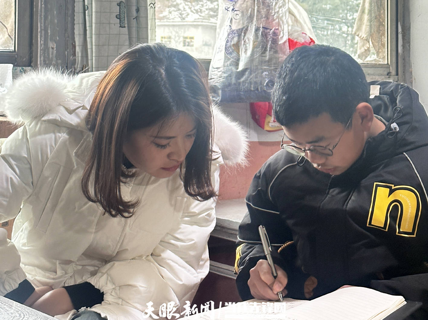 【新春走基层】湄潭西河中学教师的家访路 :让家校共育更有温度_教育