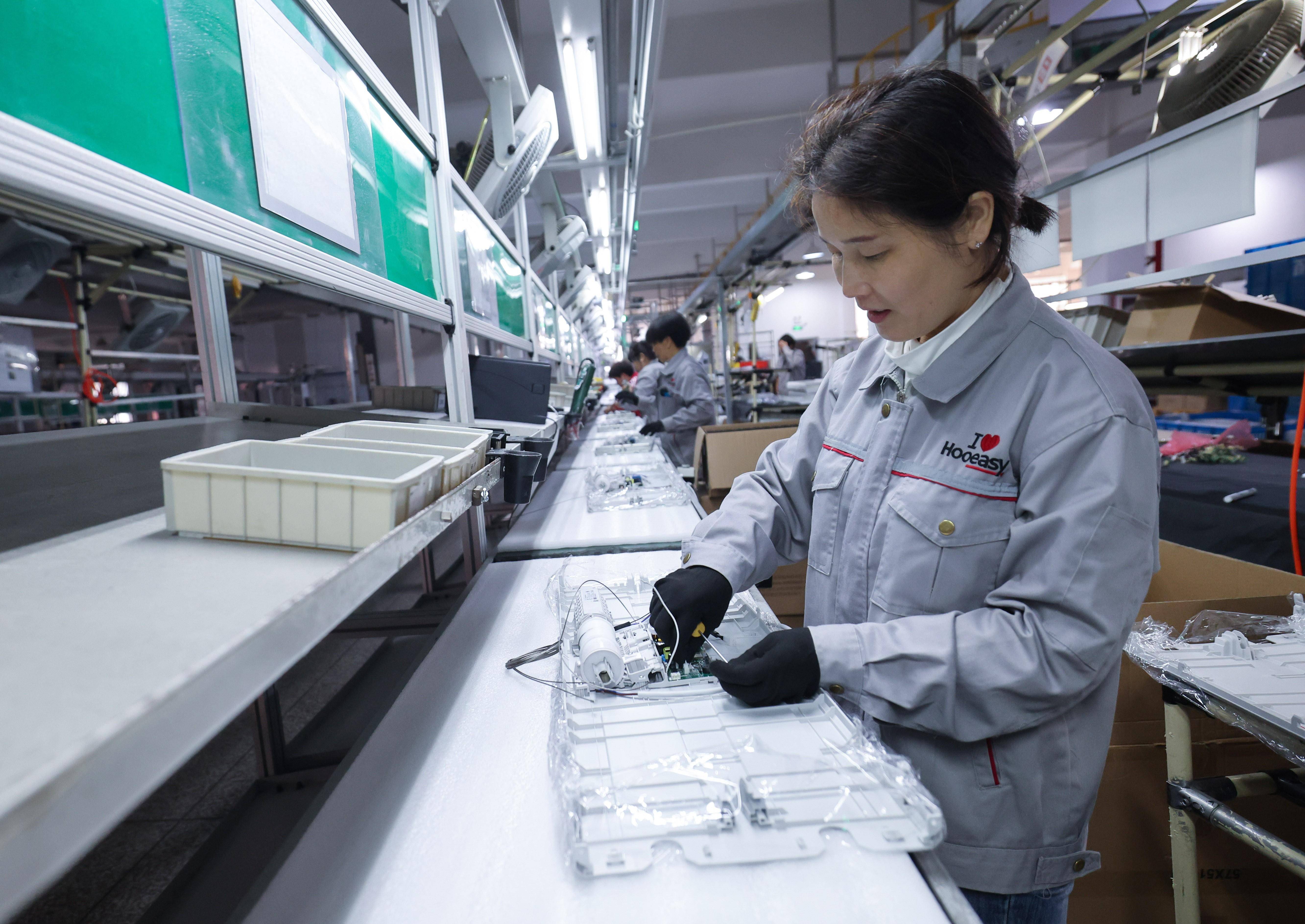 新春开工忙_新华社_车间_智能