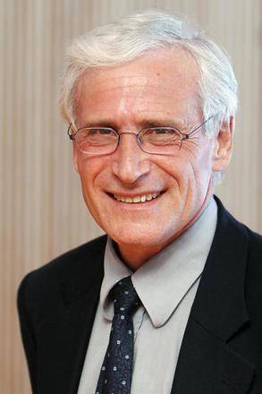 首例主动脉瓣膜术先驱逝世,用创新缔造百亿美元新赛