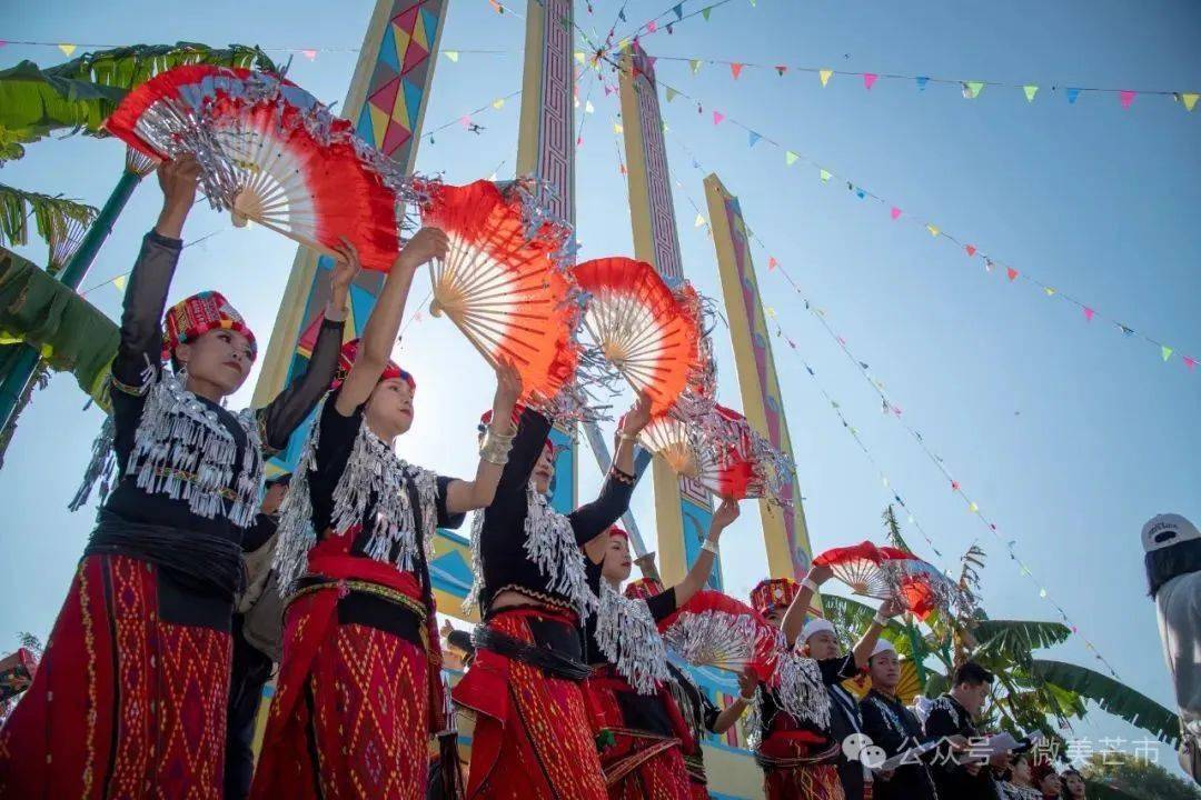 今年元宵,来芒市体验目瑙纵歌万人狂欢!(附活动日程)