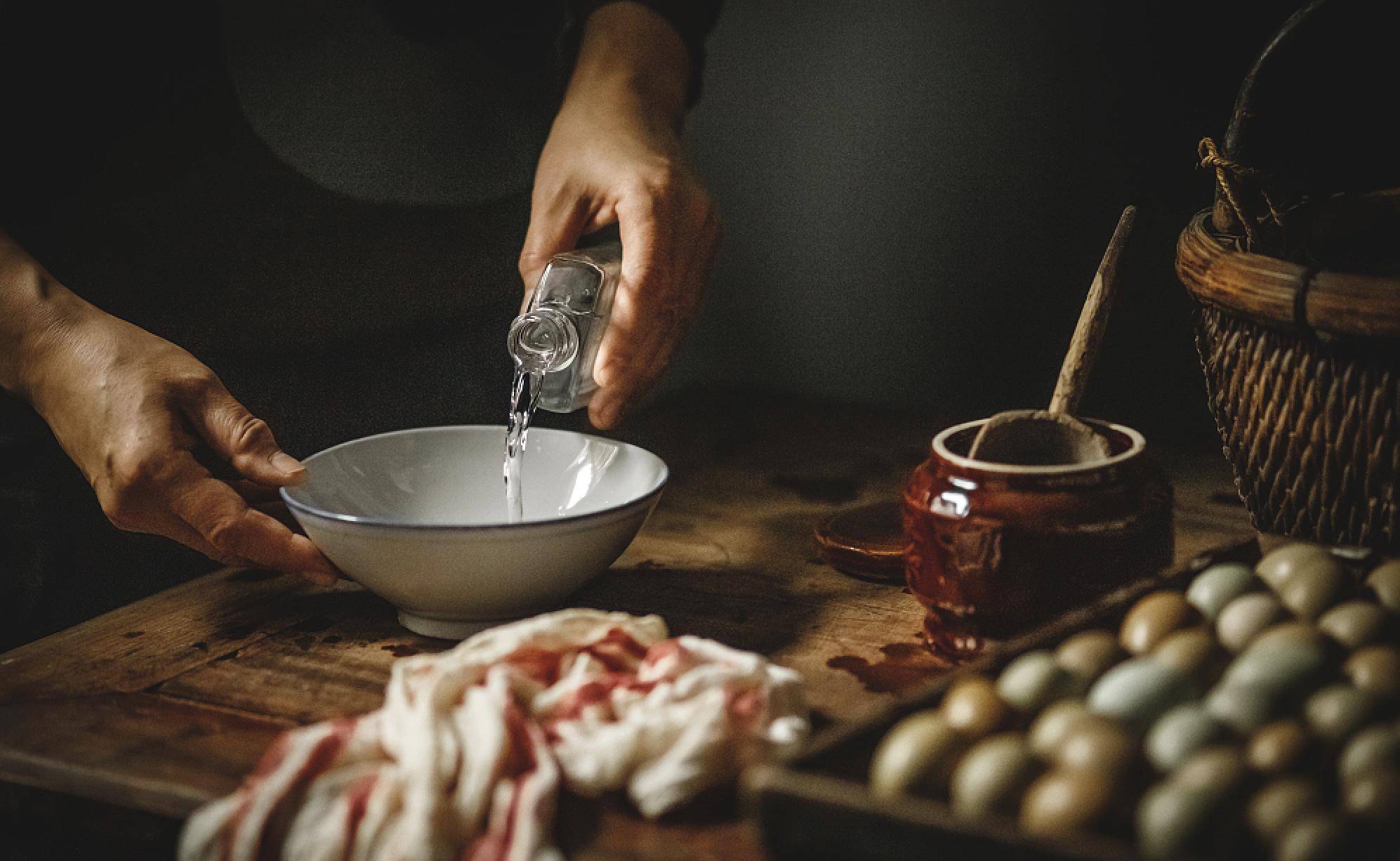 回望1994:弹指30年,央视春晚成头部白酒"名利场"_五粮液_广告词_孔府