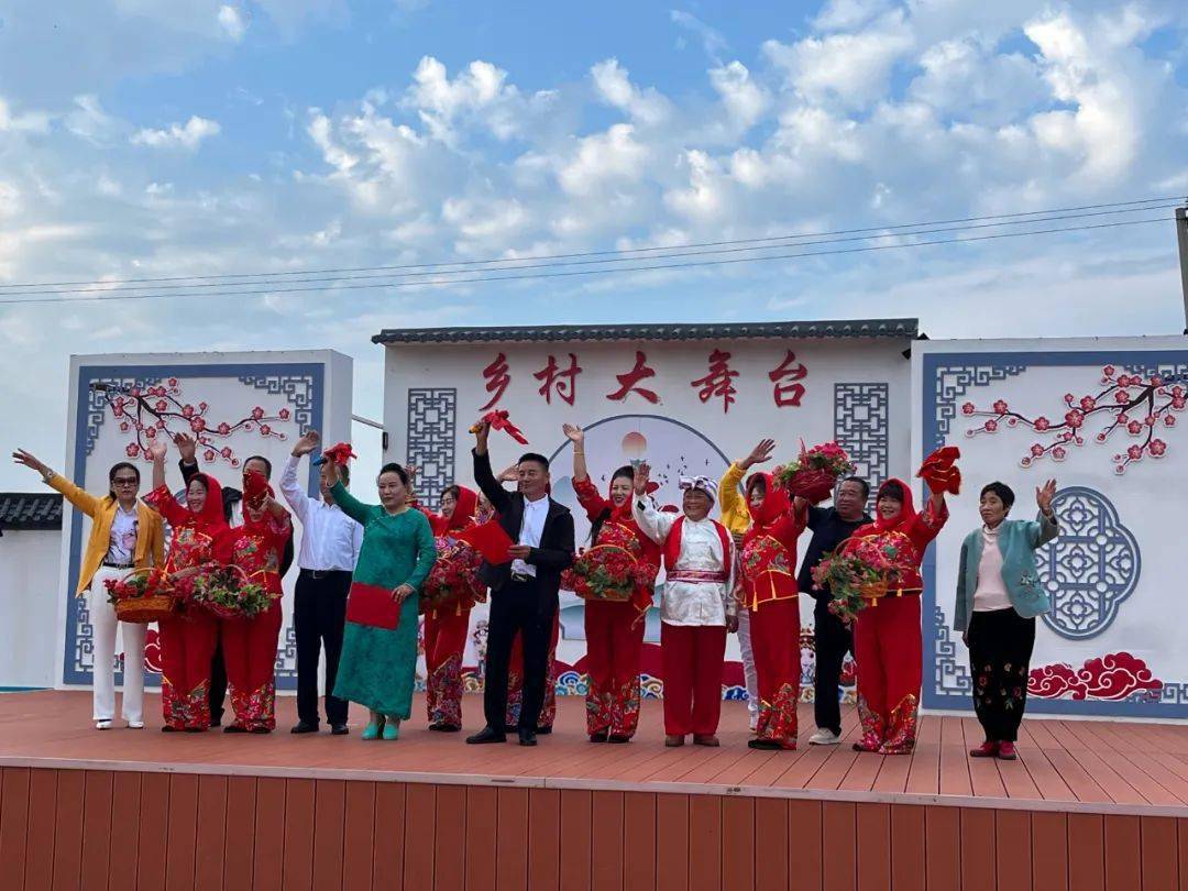 乌翠区:"三个聚焦"推动移风易俗蔚然成风_文明_家庭_宣传栏