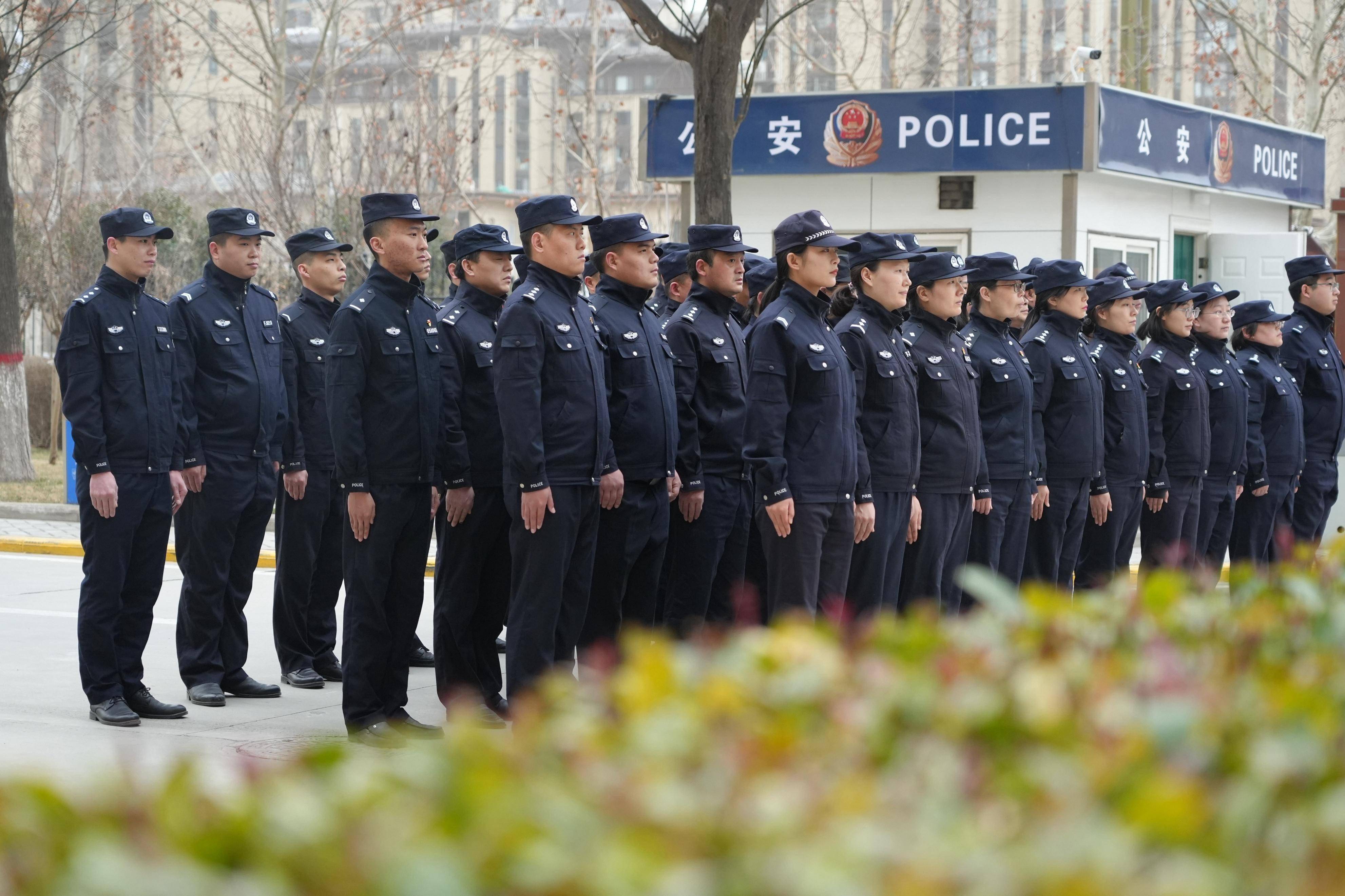 铸警魂强素质 大荔公安强力开启春训练兵活动