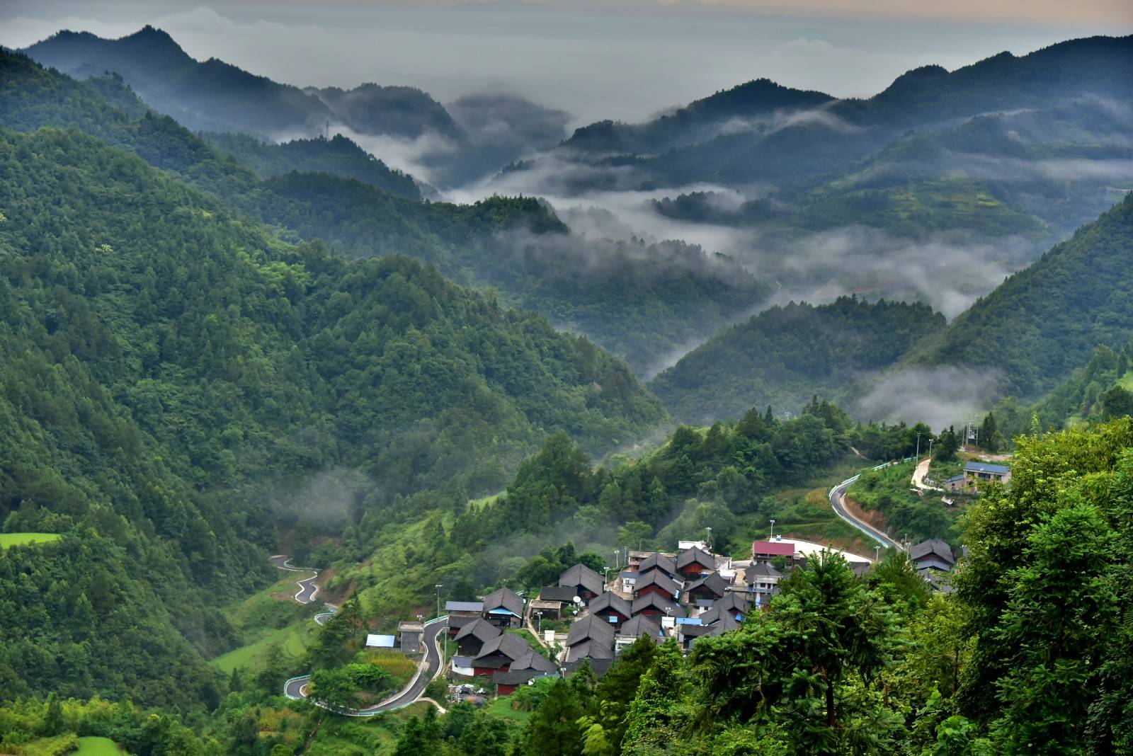 乡宁县油峰岭景区图片