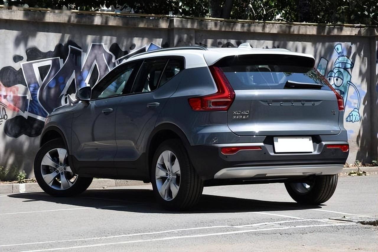 预算30万提辆沃尔沃xc40,开了1700公里后,车主终于说了句大实话_搜狐
