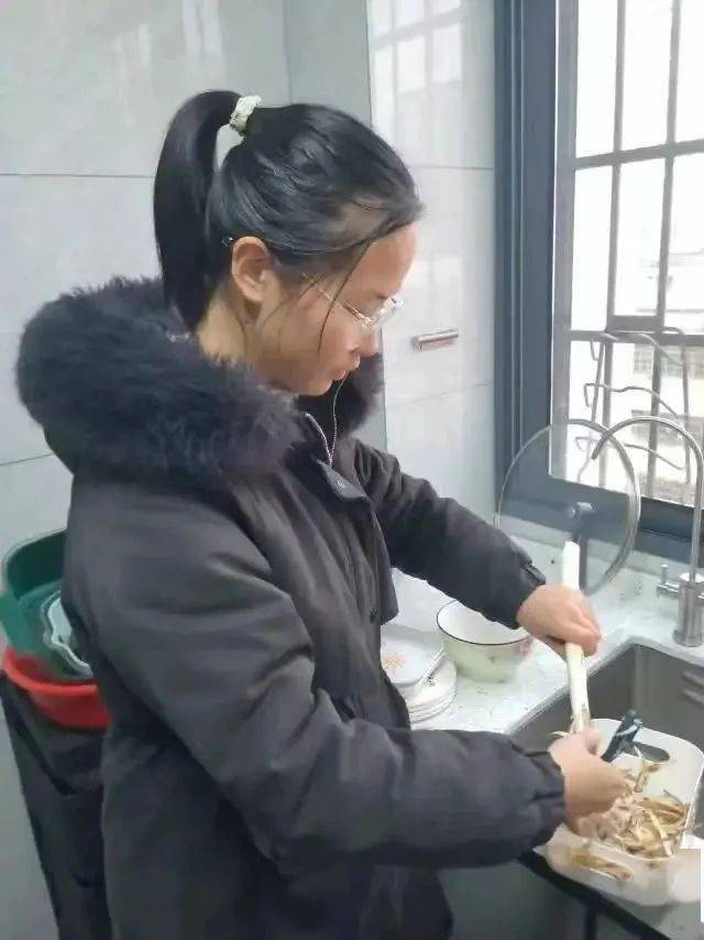 信丰中学高一年级寒假"勤奋之星""德育之星""体育之星"表彰_时光_学子