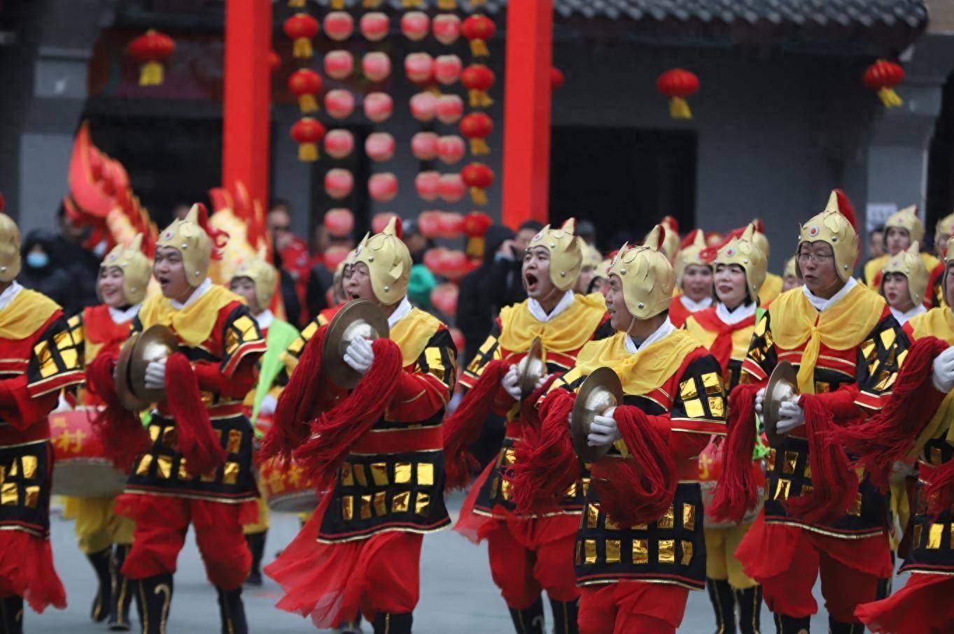 18支参赛队伍同场竞技 西咸新区举办锣鼓大赛_战鼓_比赛_民间艺术