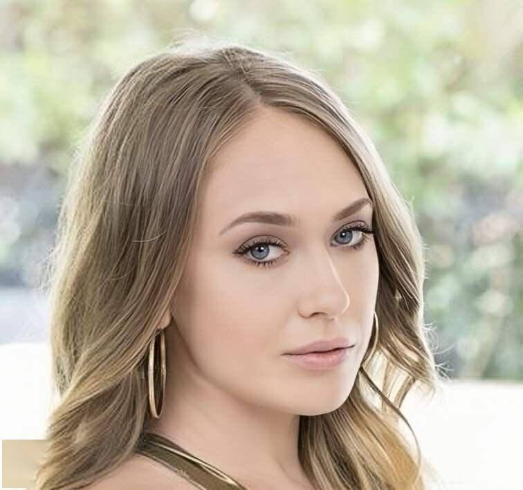 美国知名成人片女星卡格妮自杀身亡,近几年心理出问题_kagney_karter