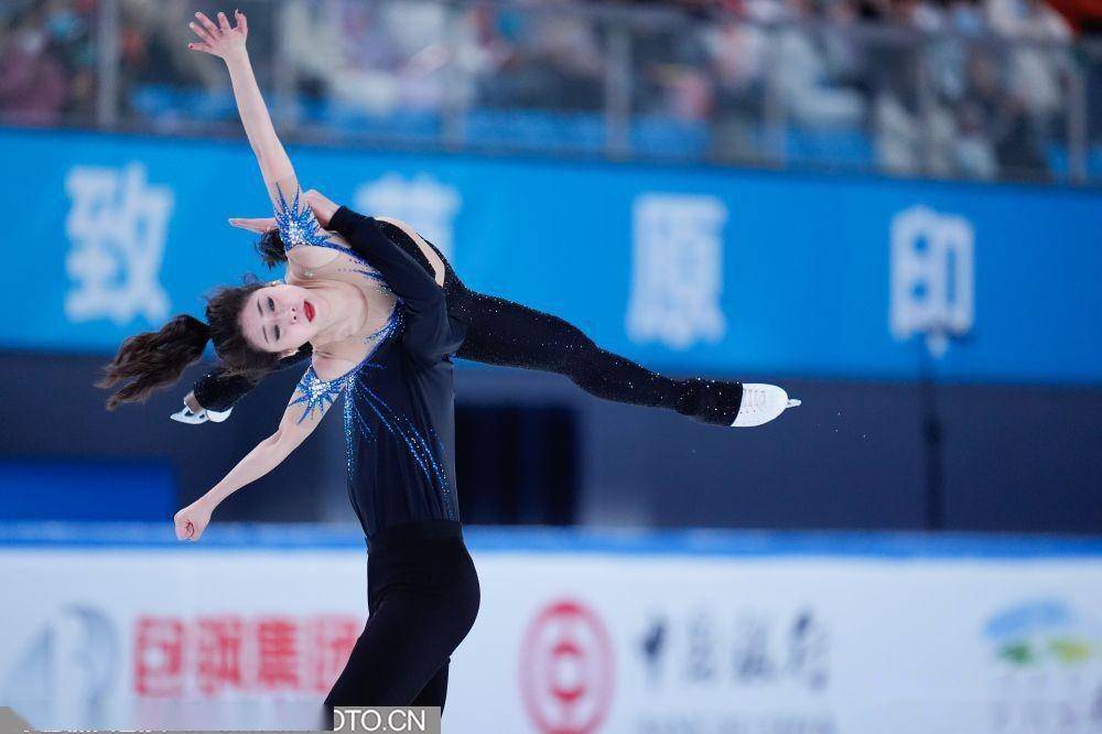 王诗玥/柳鑫宇以绝对优势领跑花样滑冰冰舞韵律舞_比赛_中国_陈溪