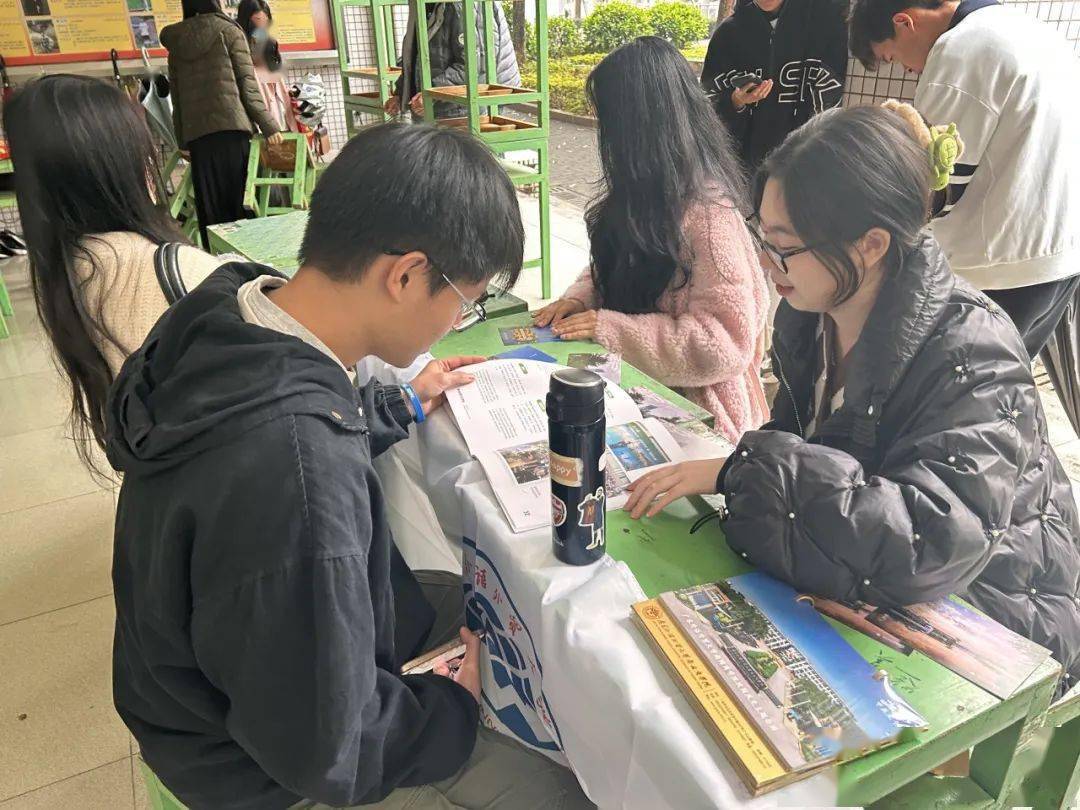 讲好南国故事 | 感恩母校行-回访揭东二中_教育_青春_宣传