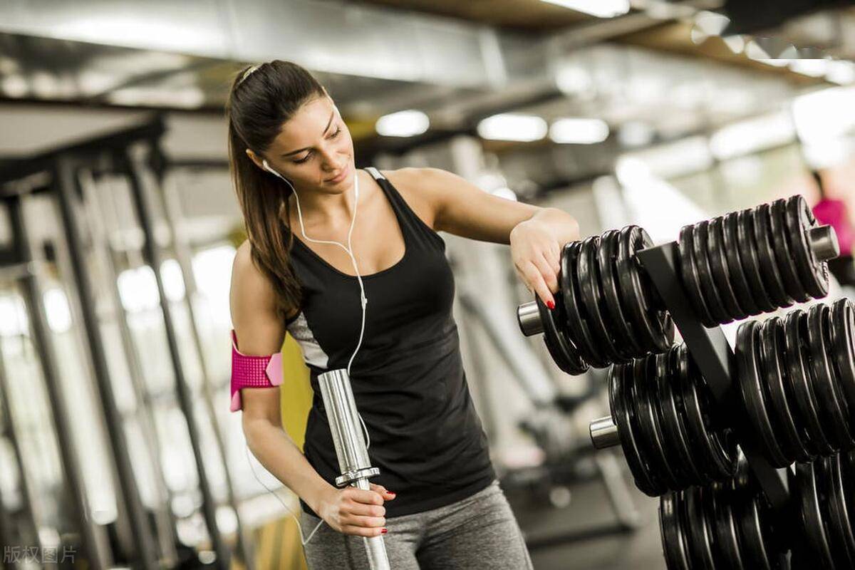 女生多撸铁有什么好处?看完你就有动力训练了_锻炼_力量_肌肉