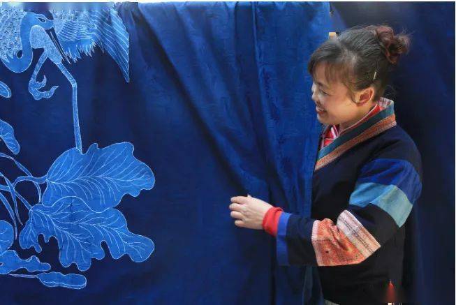 织金苗族蜡染:深沉悠远的沉静之美_织金县_图案_工艺品