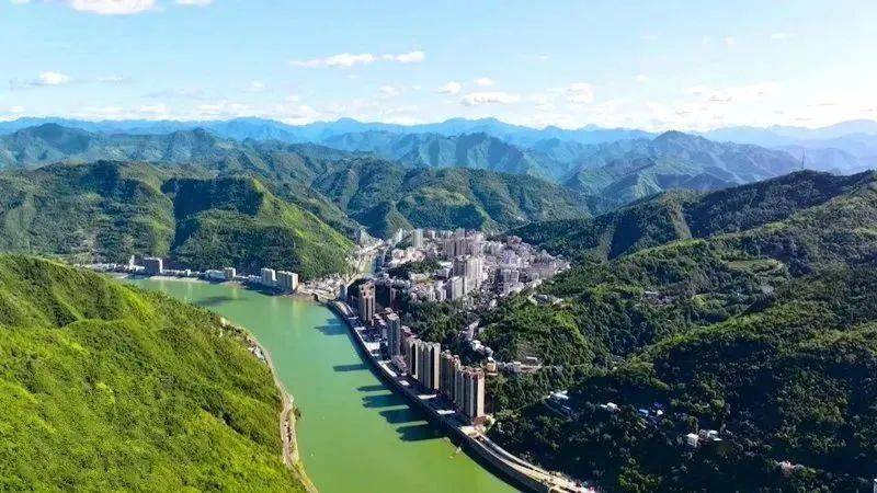 潮涌白河风帆劲 奋楫争先谱新篇——白河县2023年经济社会高质量发展