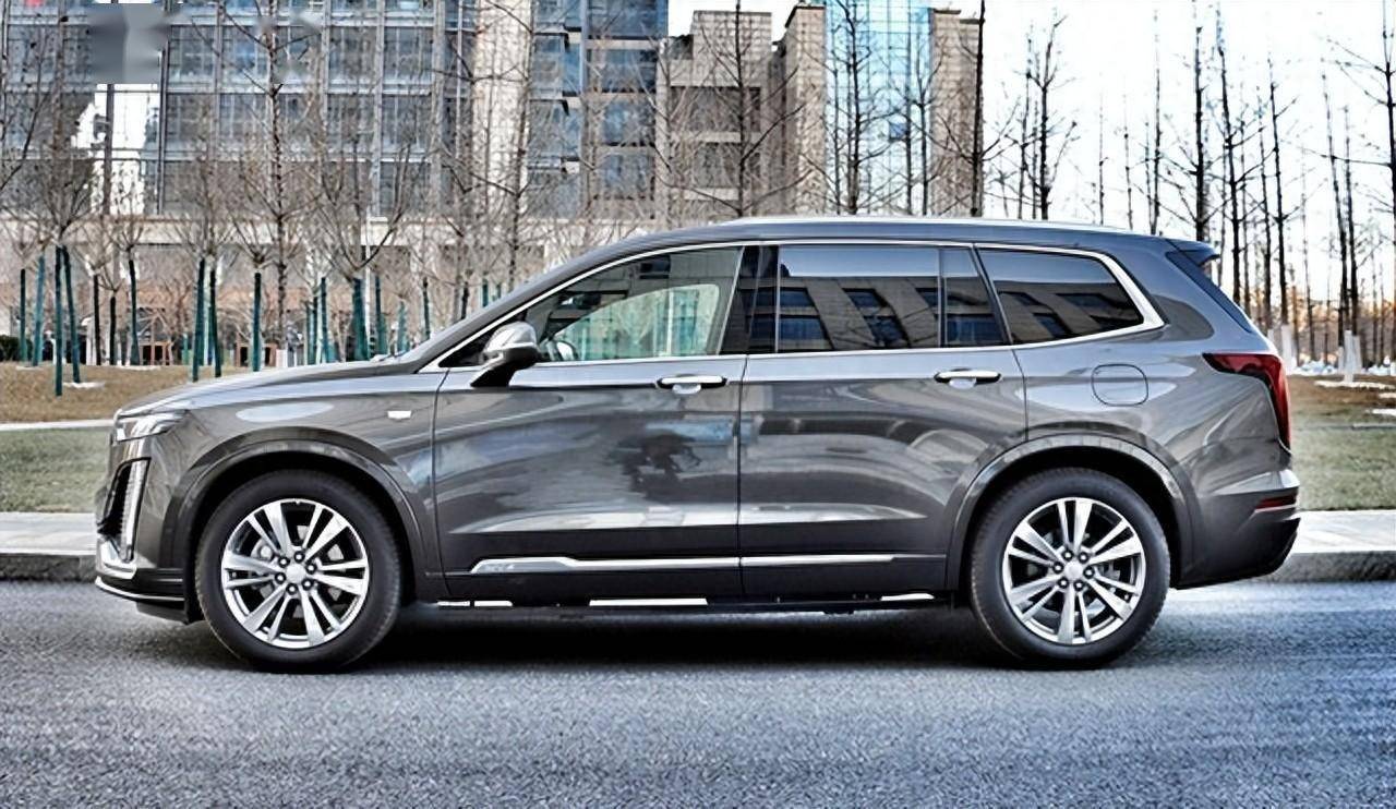 7万提辆凯迪拉克xt6,行驶3258公里后,车主详细说出了优缺点_搜狐汽车