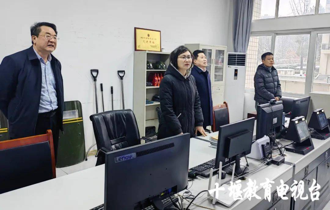 风雪中,全市教育系统127个检查组同时出动_十堰_工作_雨雪