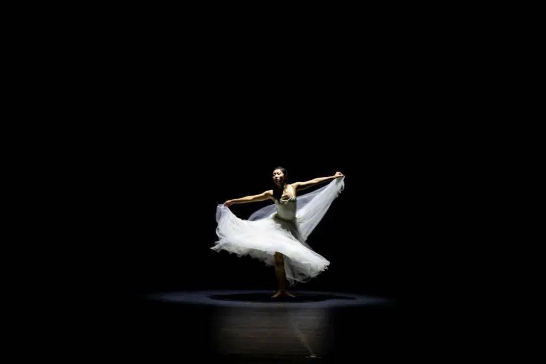 佛山站|现代舞 要看就看顶配版_社会生活_情感_心灵