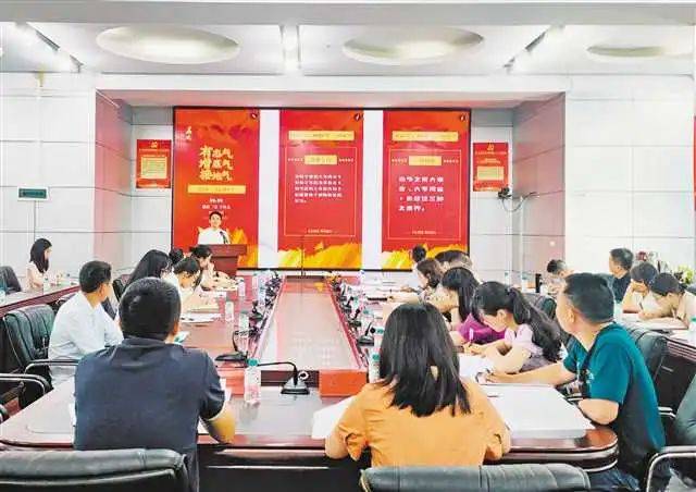 红岩周刊丨各地搭建"竞技场",怎样比学赶超_蔡少梦_工作_数字化