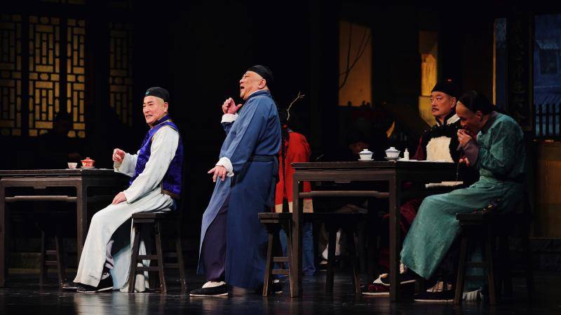 匠心《茶馆》六十多年"难"在哪?_演出_传承_观众