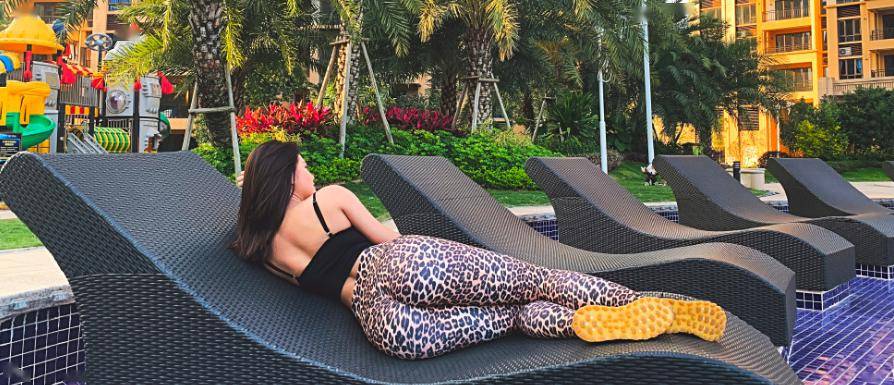 西湖"特辣女神",两年七次比基尼冠军,这身材什么水平?_健身_姐姐_杭州