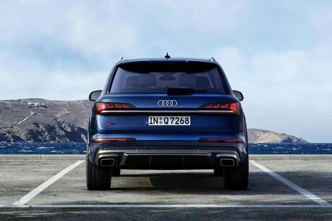 2024款奥迪q7海外曝光,预计继续降10万_搜狐汽车_搜狐网