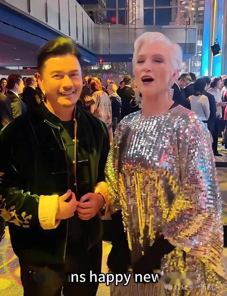 67岁吕良伟赴美与马斯克母亲见面!