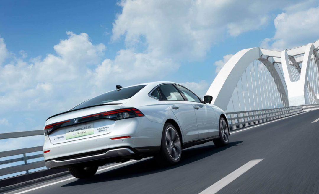 2023年,广汽本田e:np品牌再推新款,全新纯电动车型e:np2极湃2在广州