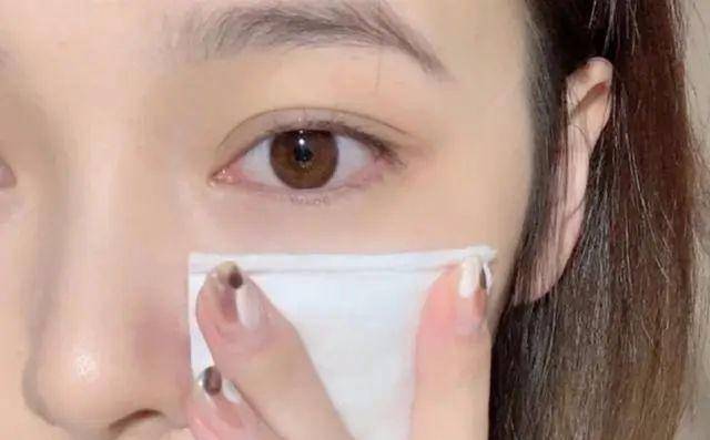 倪妮分享护肤法:一天敷两张面膜,认为卸妆=用洗洁精洗脸_按摩_肌肤