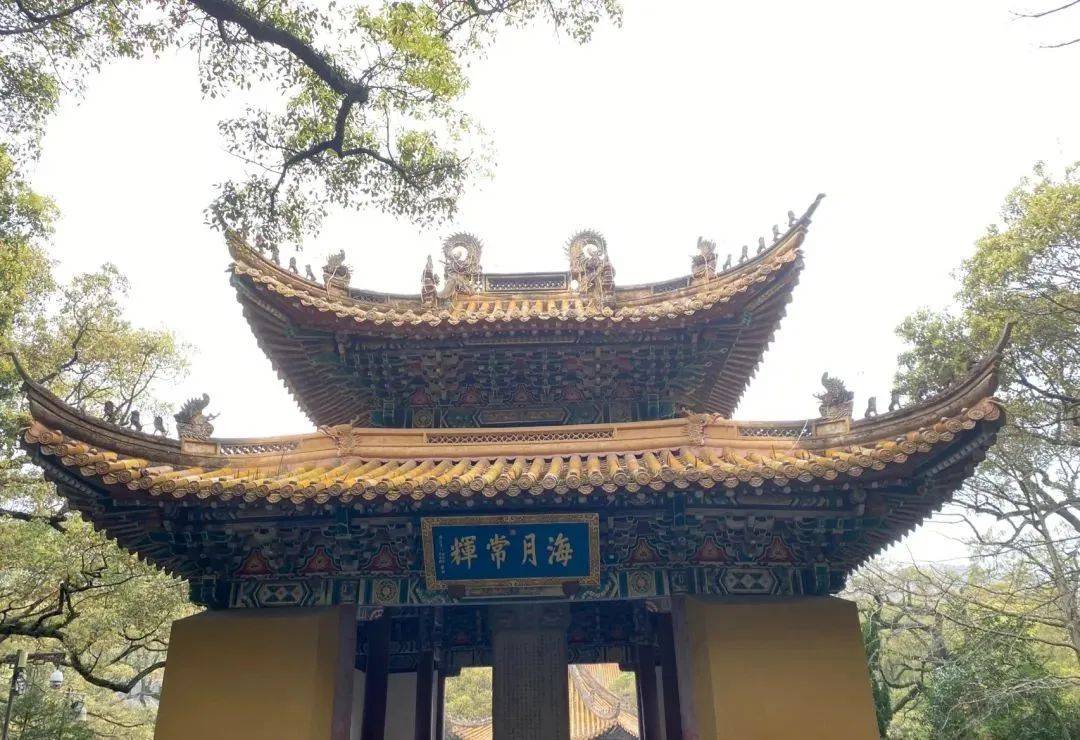 游玩攻略悄悄告诉你!_佛国_法雨_山门