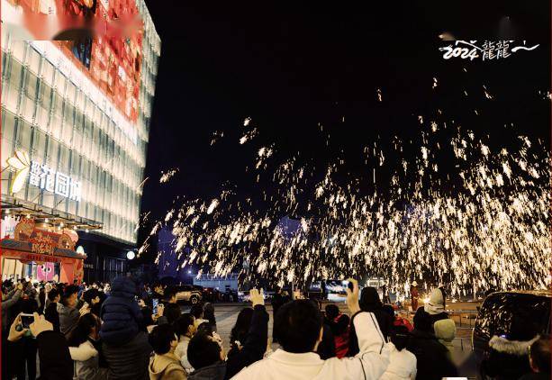 各项目春节"战绩"曝光;贝玲妃或将退出中国市场;领展