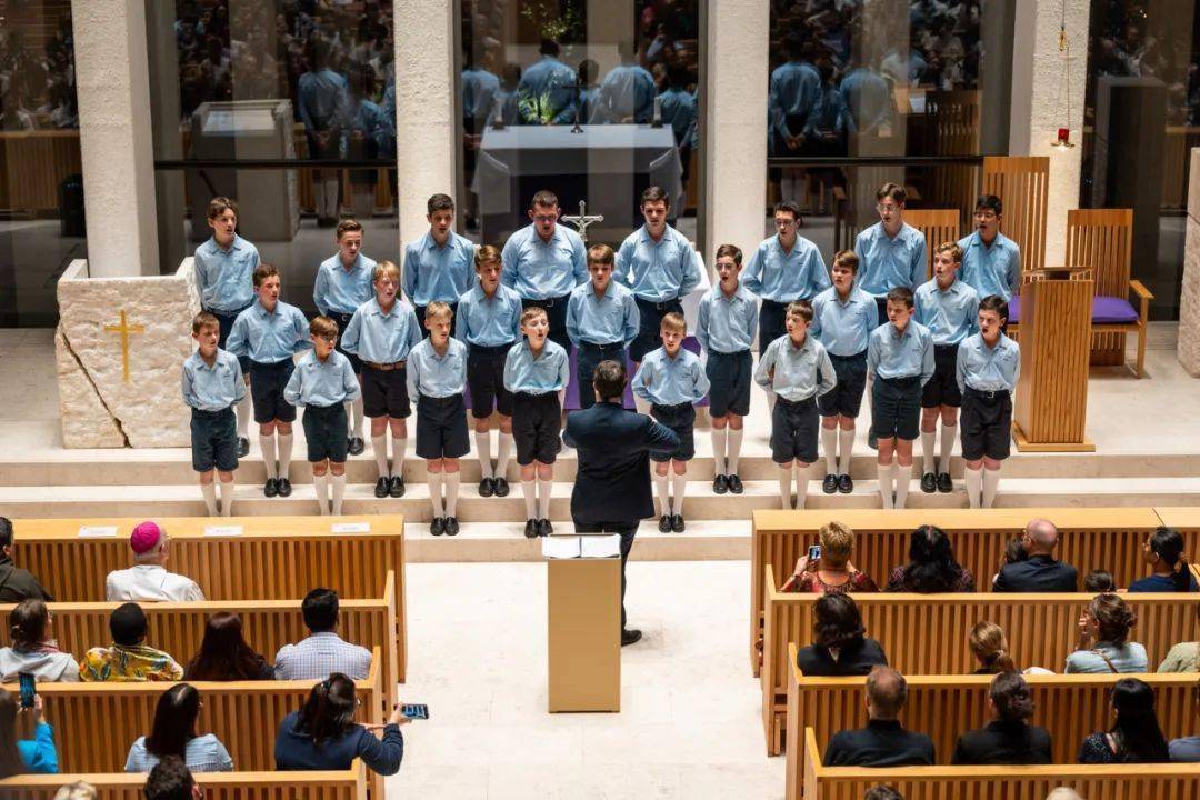 世界三大童声合唱团之一,巴黎木十字合唱团_演出_音乐会_和平