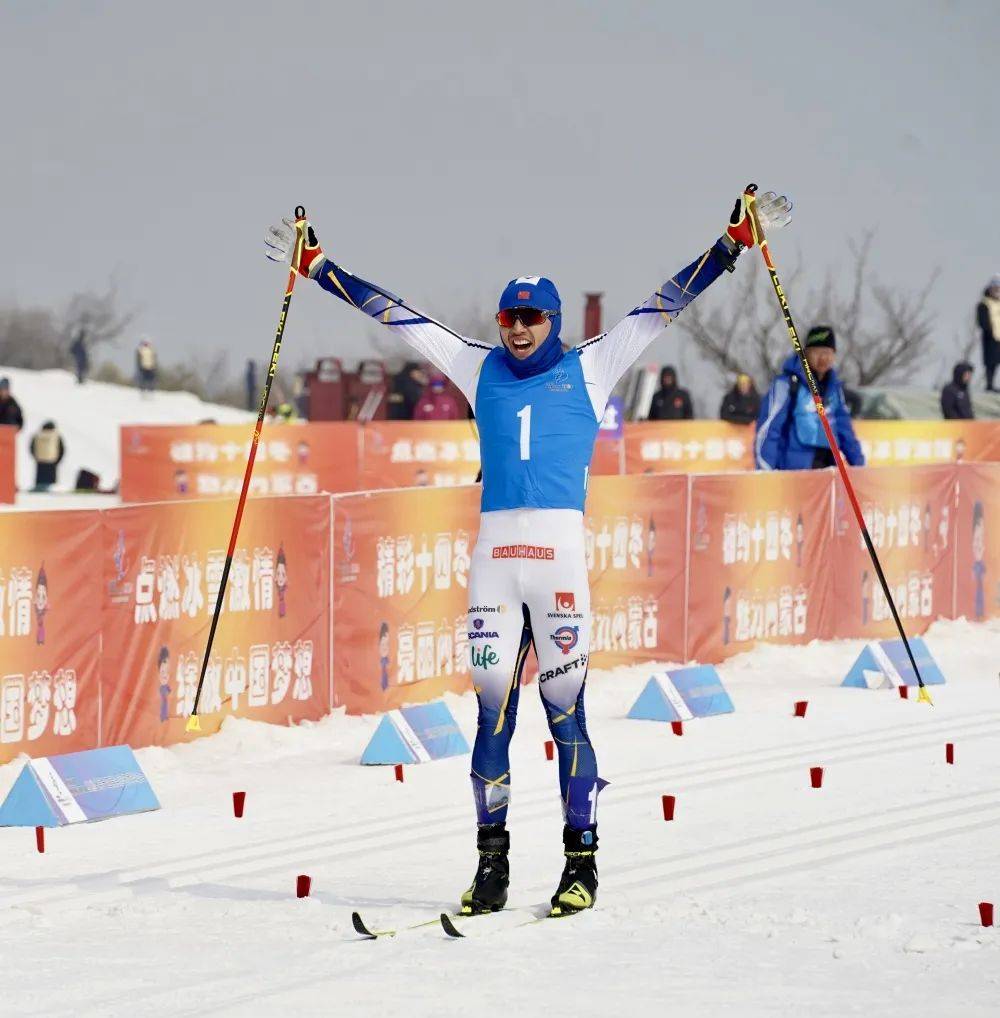 揭秘"五冠王"王强夺冠背后的故事_重庆市_越野_滑雪
