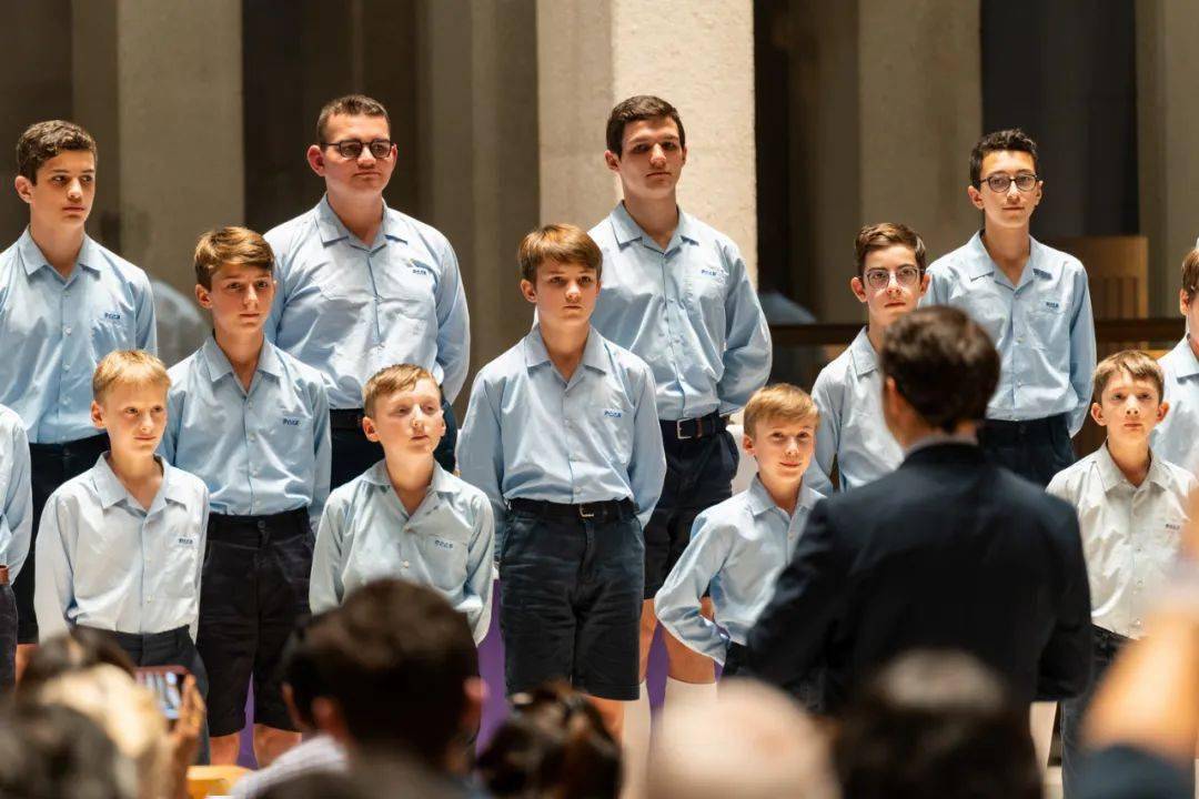 世界三大童声合唱团之一,巴黎木十字合唱团_演出_音乐会_和平