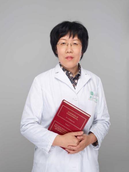 个人简介:闫芳,博士,精神科临床工作29年,主要擅长领域是抑郁障碍