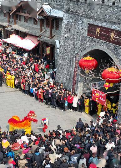 非遗闹古镇 欢乐过元宵 城固上元观古镇热闹非凡→_活动_文化_汉中市