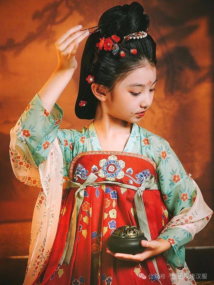 汉服新品总宣丨这期春意扑面而来~仙气款,日常款,儿童款都有哦!
