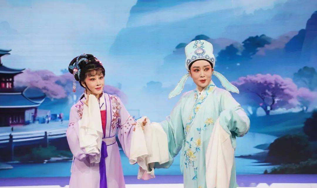 汪舟格,潘凯成,郑森化的尹派名段《沙漠王子》,展现了越剧的新生代