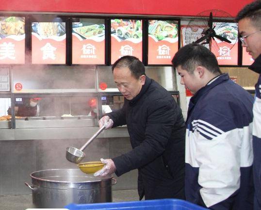 萧县中学为高三学子送汤圆_节日_高考_祝福