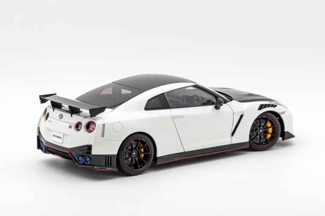 你大爷就是你大爷,autoart gtr r35 nismo 2022模型试玩_nismo_独立