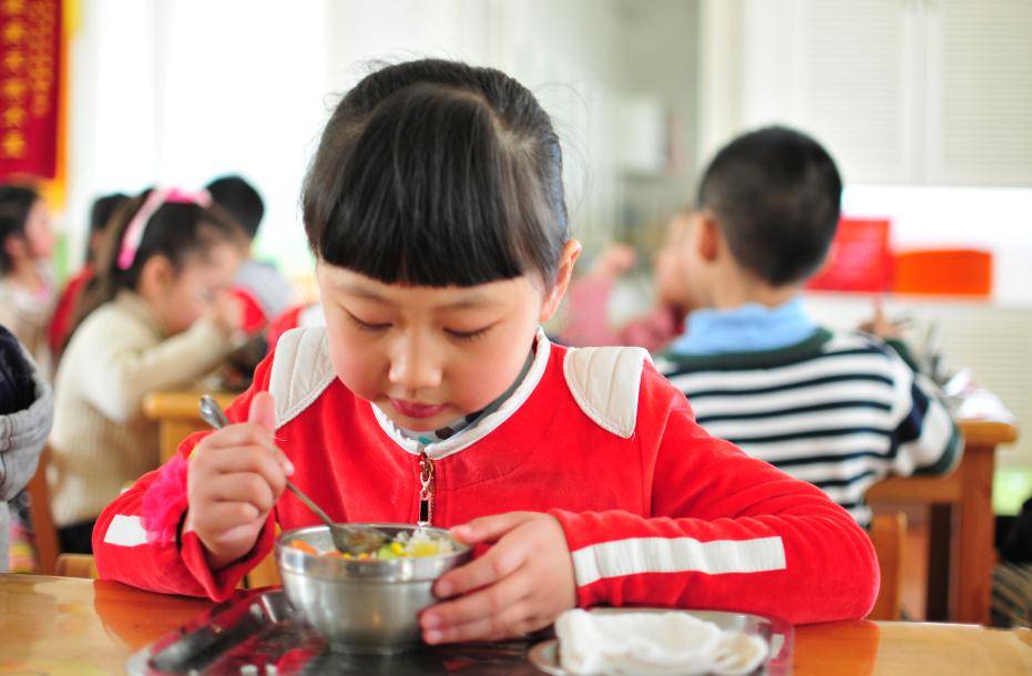 幼儿园一日生活常规清单,这样带班超省力(内附20首常规儿歌)_引导