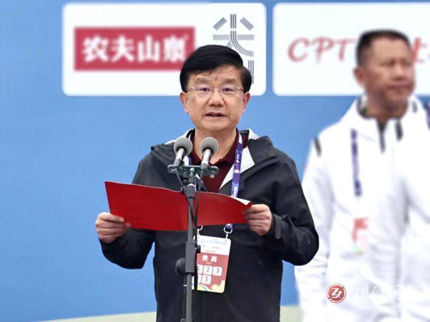 省委常委,市委书记杨斌出席2024曲靖罗平花海马拉松起跑仪式并致辞