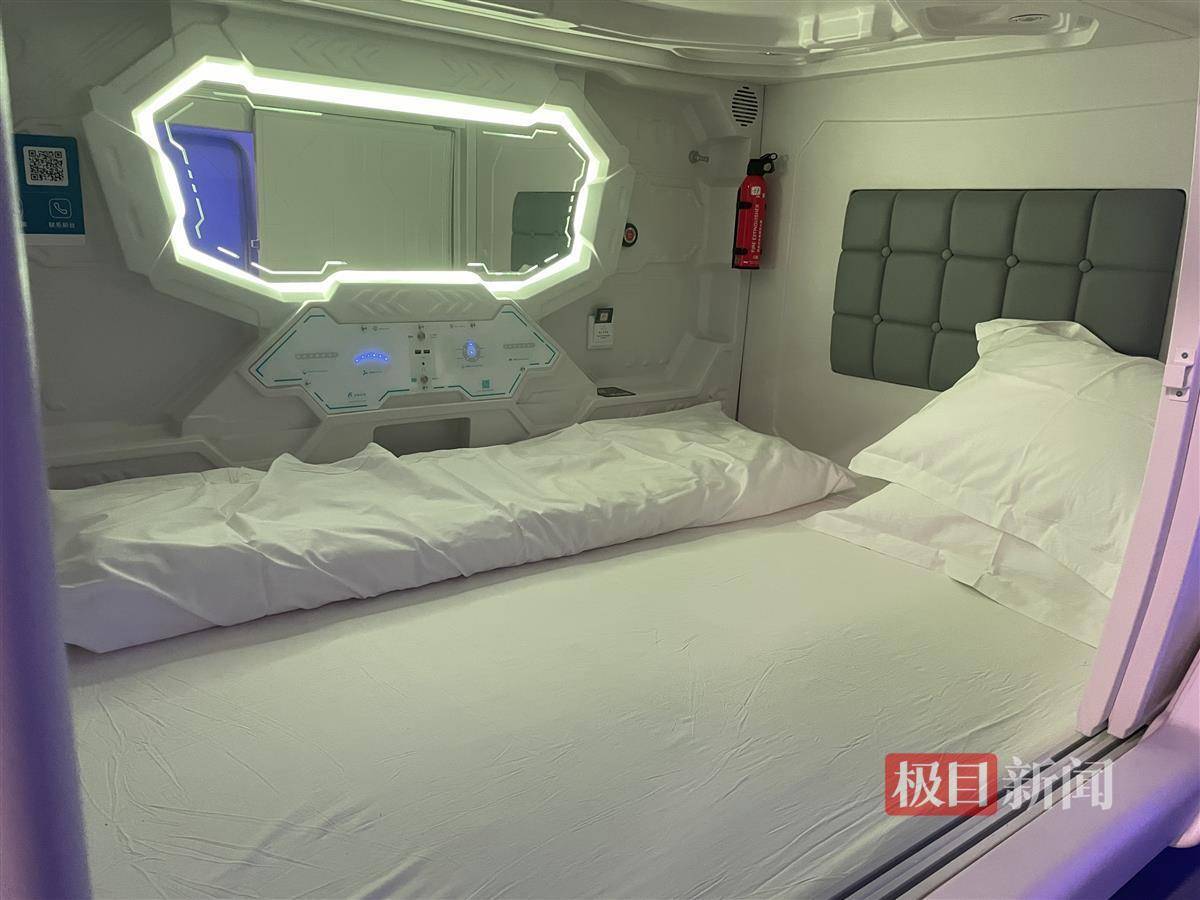 高科技睡眠舱图片