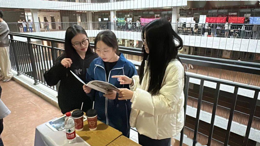 讲好南国故事 | 感恩母校行-回访汕头市潮南实验学校_宣传_活动_吕欣