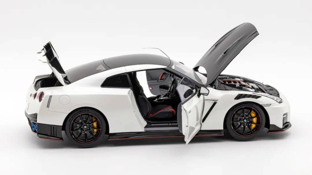 你大爷就是你大爷,autoart gtr r35 nismo 2022模型试玩_nismo_独立